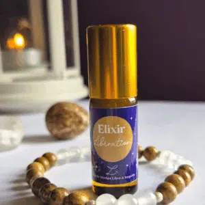 Coffret bien-être Lith’essentielle libération avec bracelet en sélénite et jaspe paysage, élixir aux huiles essentielles d’eucalyptus citronné, ylang-ylang et camomille romaine pour l’harmonisation émotionnelle et le lâcher-prise.